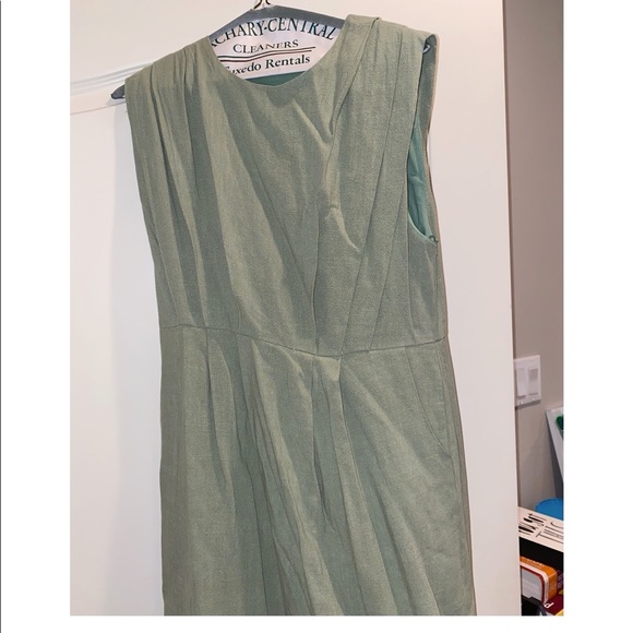 Green dress - Picture 1 of 1